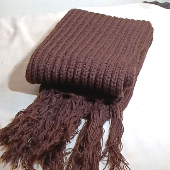 Hand Made Brown Cable Knit Scarf - Picture 2 of 4